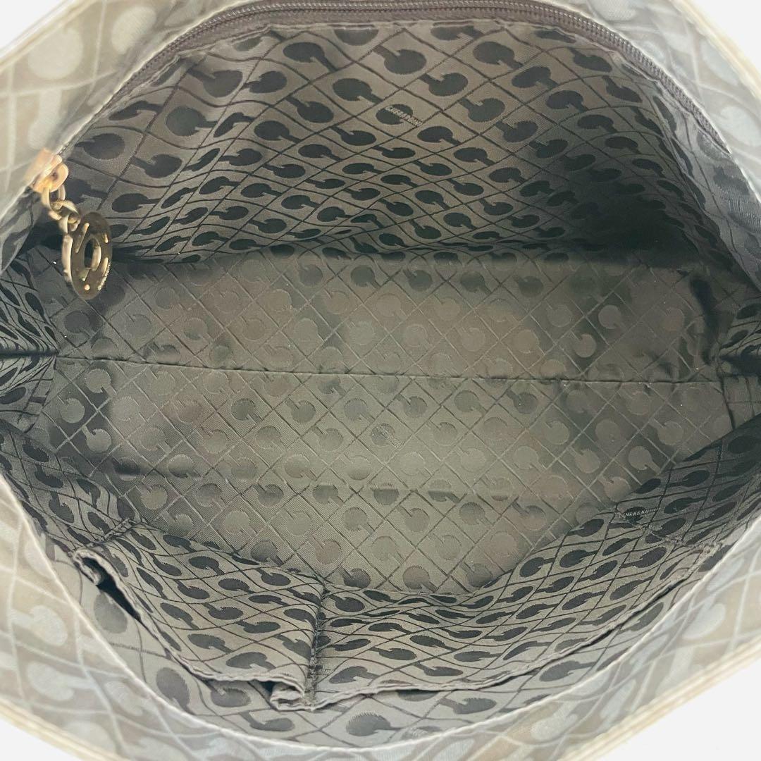 ゲラルディーニ ソフティ トートバッグ 肩掛け シルバー ハンドバッグ