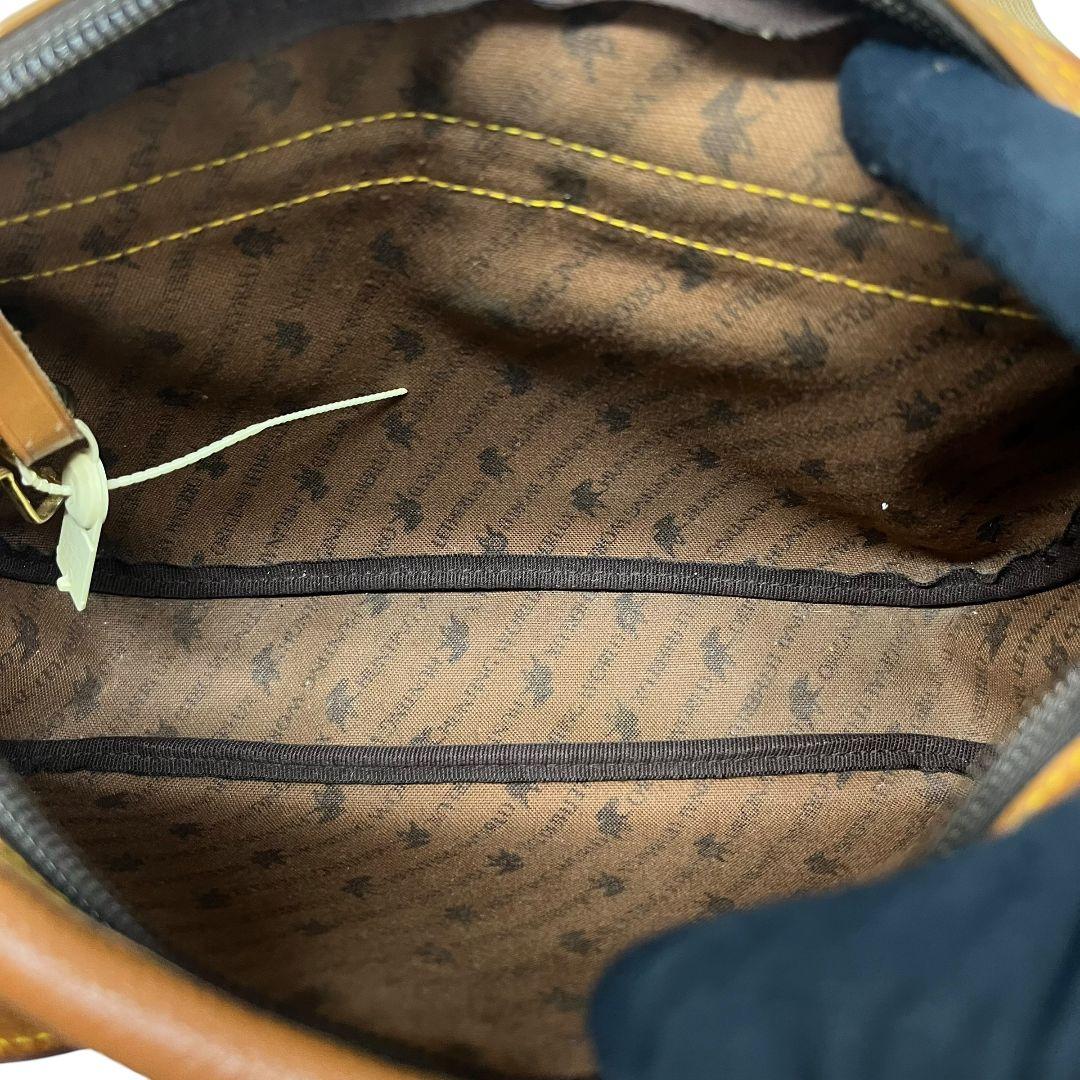 【 良品 】 ハンティングワールド　メッセンジャーバッグ　フラップベルト　レザー