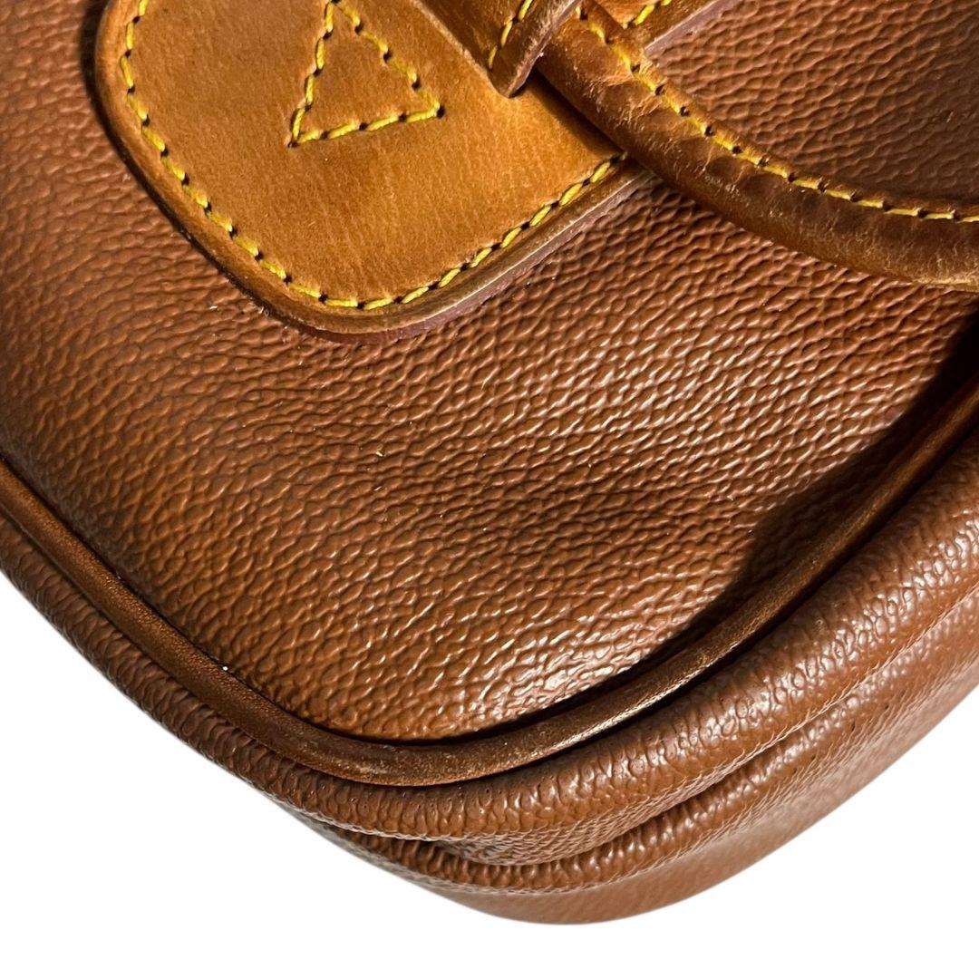 【 良品 】 ハンティングワールド　メッセンジャーバッグ　フラップベルト　レザー