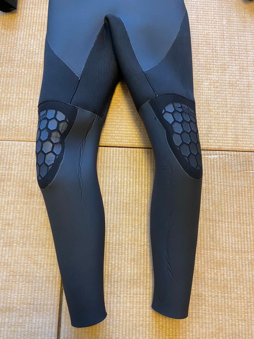 フェロー　fellow セミドライ ウェットスーツ サイズMB 5㎜X3㎜