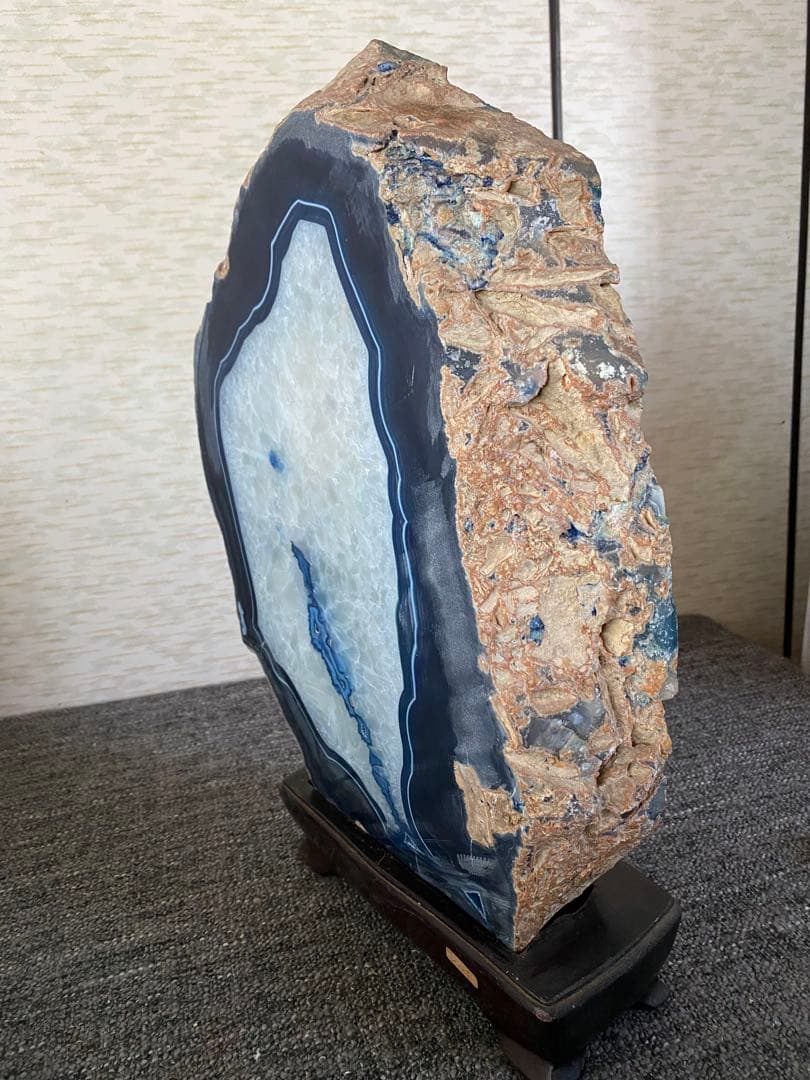 瑪瑙　パワーストーン　特大　天然石　台座付　ブルー　メノウ　水晶