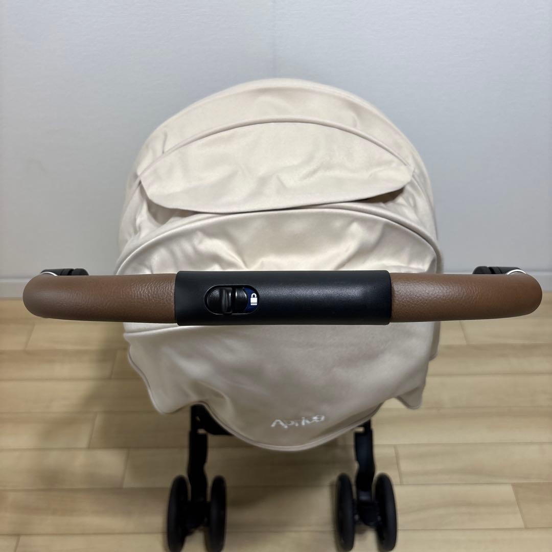 【極美品】2025年アップリカ　ラクーナクッションフリープラスAD