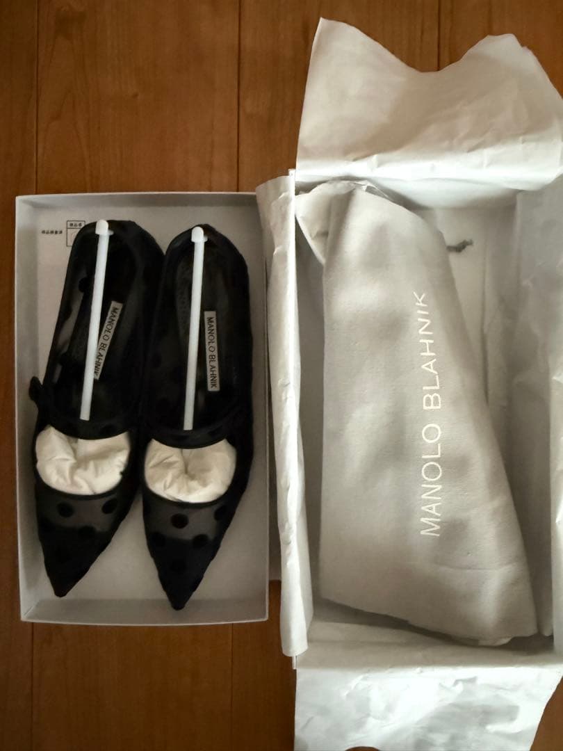 Manolo Blahnik ブラックドット柄 メリージェーンパンプス