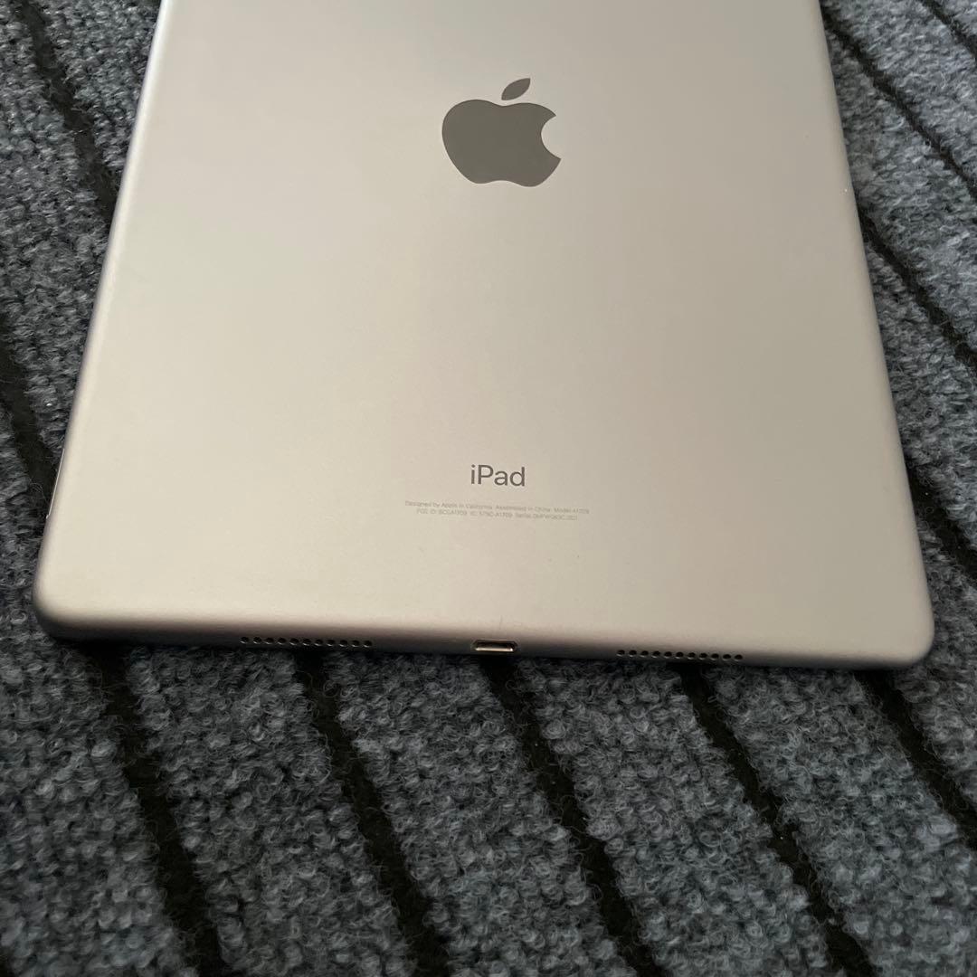 213 iPad Pro10.5 64GB SIMフリー　グレイ