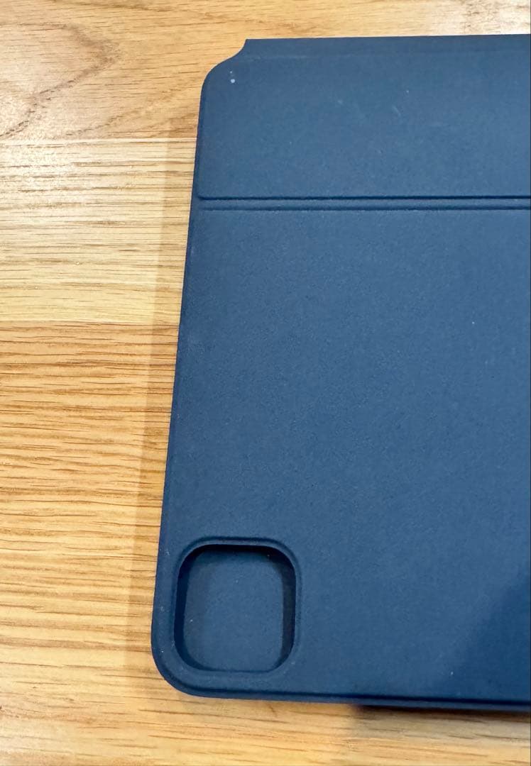 Apple マジックキーボード11インチMXQT2J/A A2261