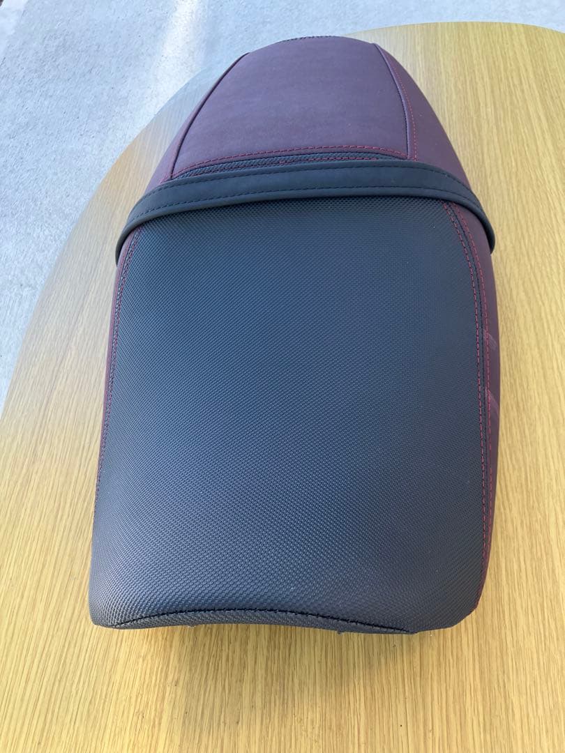 YAMAHA XSR900 純正シート