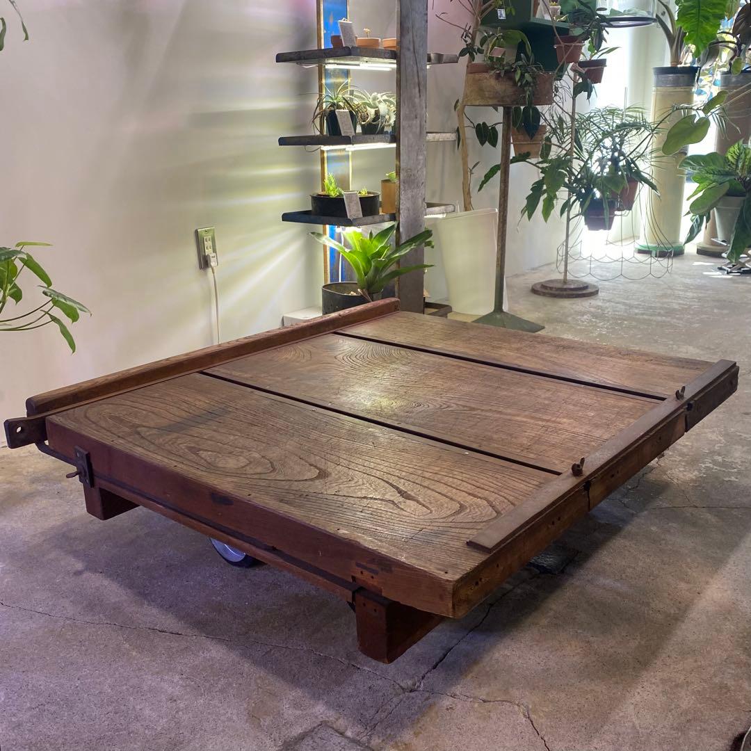 欅材ローテーブル キャスター付き 展示台 アンティーク