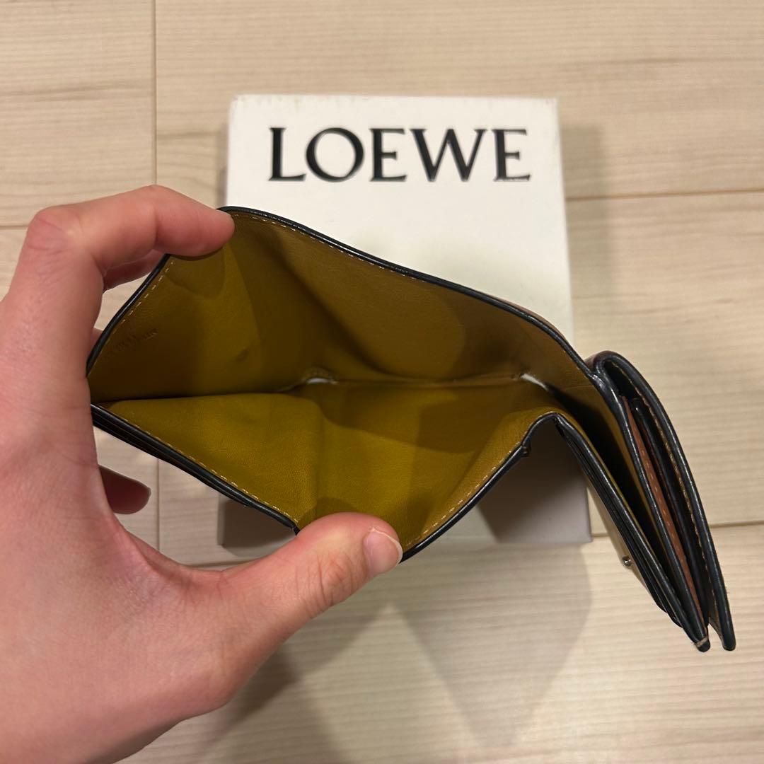値下げ！LOEWE ブラウン 三つ折り財布　箱保存袋付き