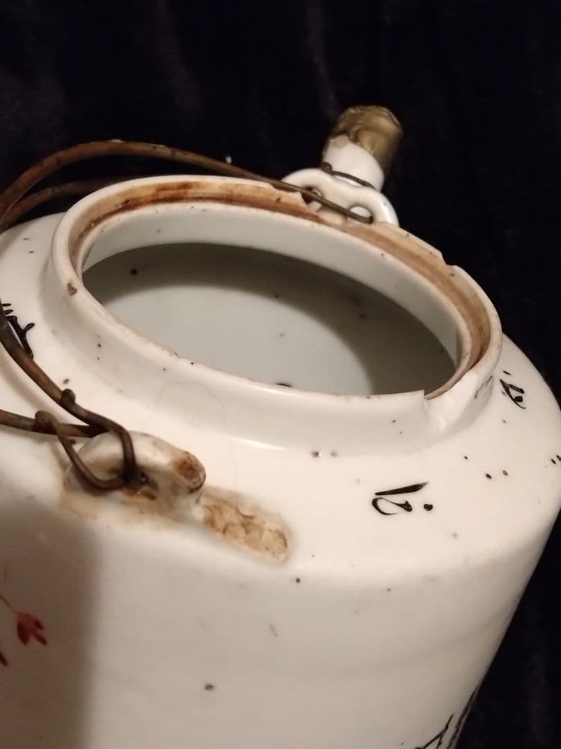 激レア　中国アンティーク　陶器製　花と小鳥柄　大きめな急須、ポット　茶器