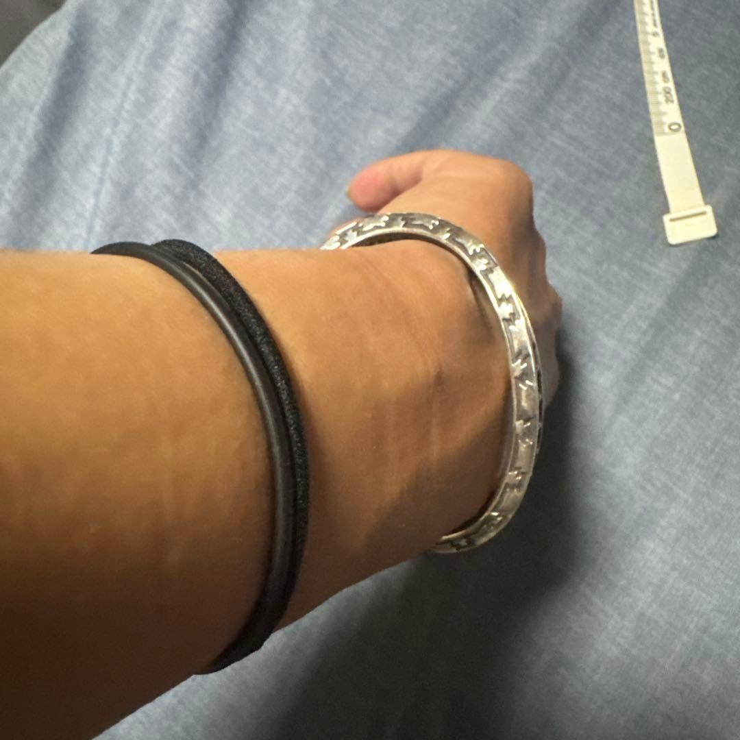 希少CODY SANDERSON ウェーブ星型バングル