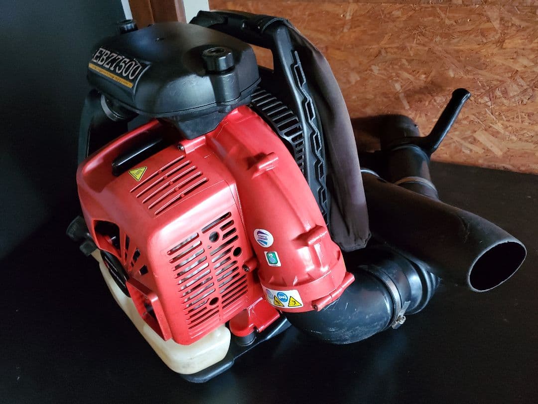 プロ仕様 ゼノア ブロワー EBZ7500 即戦力