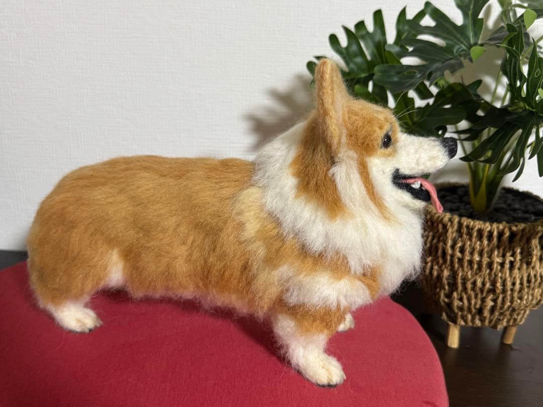 週末値引き！わたわたペット　羊毛フェルト作品　笑顔のコーギー　『一緒に遊ぼうよ』