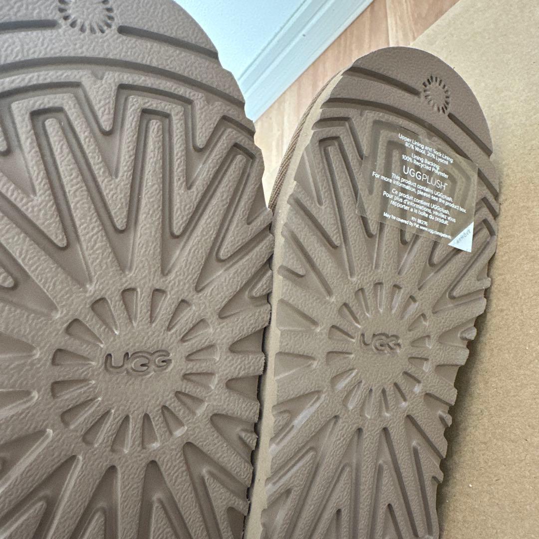 UGG ブラウン ショートブーツ　キッズ