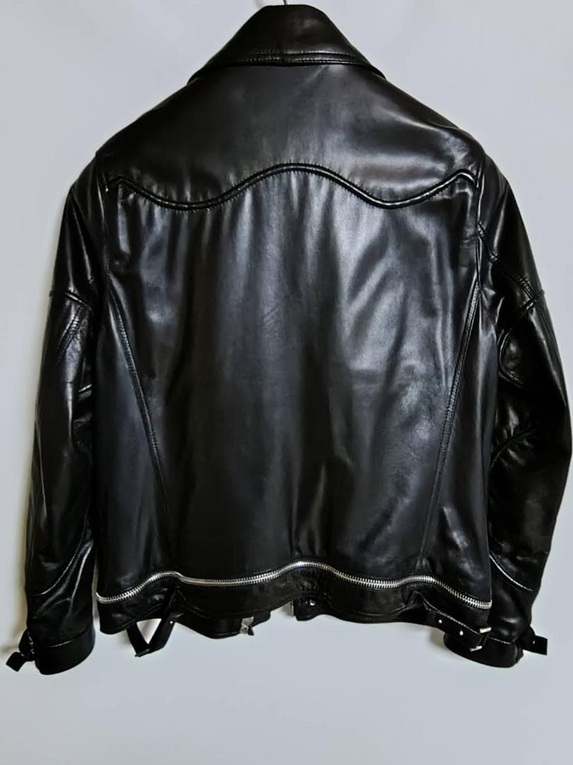 ヴェルサーチ　 皮ジャケット　レザーライダースジャケット
