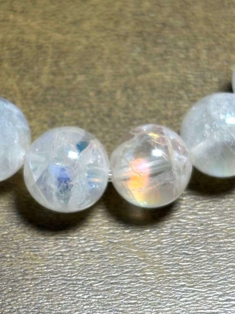 マダガスカル産　レインボームーンストーン　ブレスレット8.1〜8.3㎜（新品）