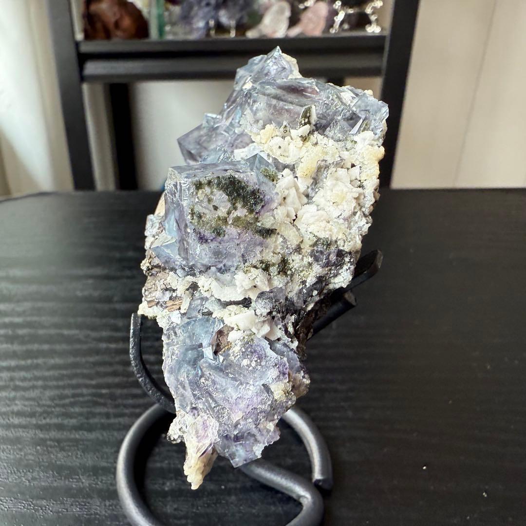 天然石カルサイト&ウォルフラマイト共生のフローライト原石NO.062313