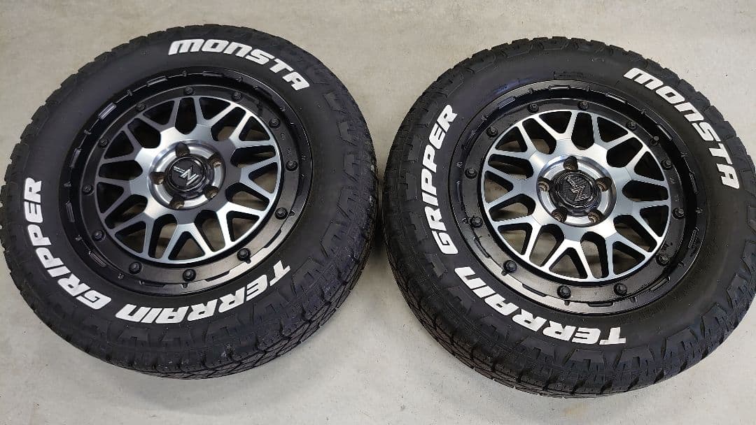 ナイトロパワー☆スティンガーM29☆モンスタタイヤ225/65R17☆中古品☆