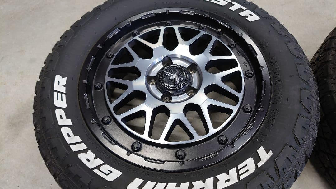 ナイトロパワー☆スティンガーM29☆モンスタタイヤ225/65R17☆中古品☆