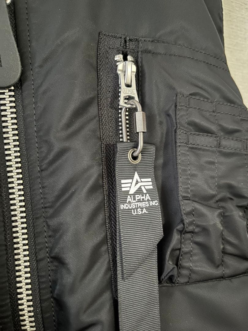ジャケット・アウター 25aw CDG xALPHA INDUSTRIES MA-1 VEST S