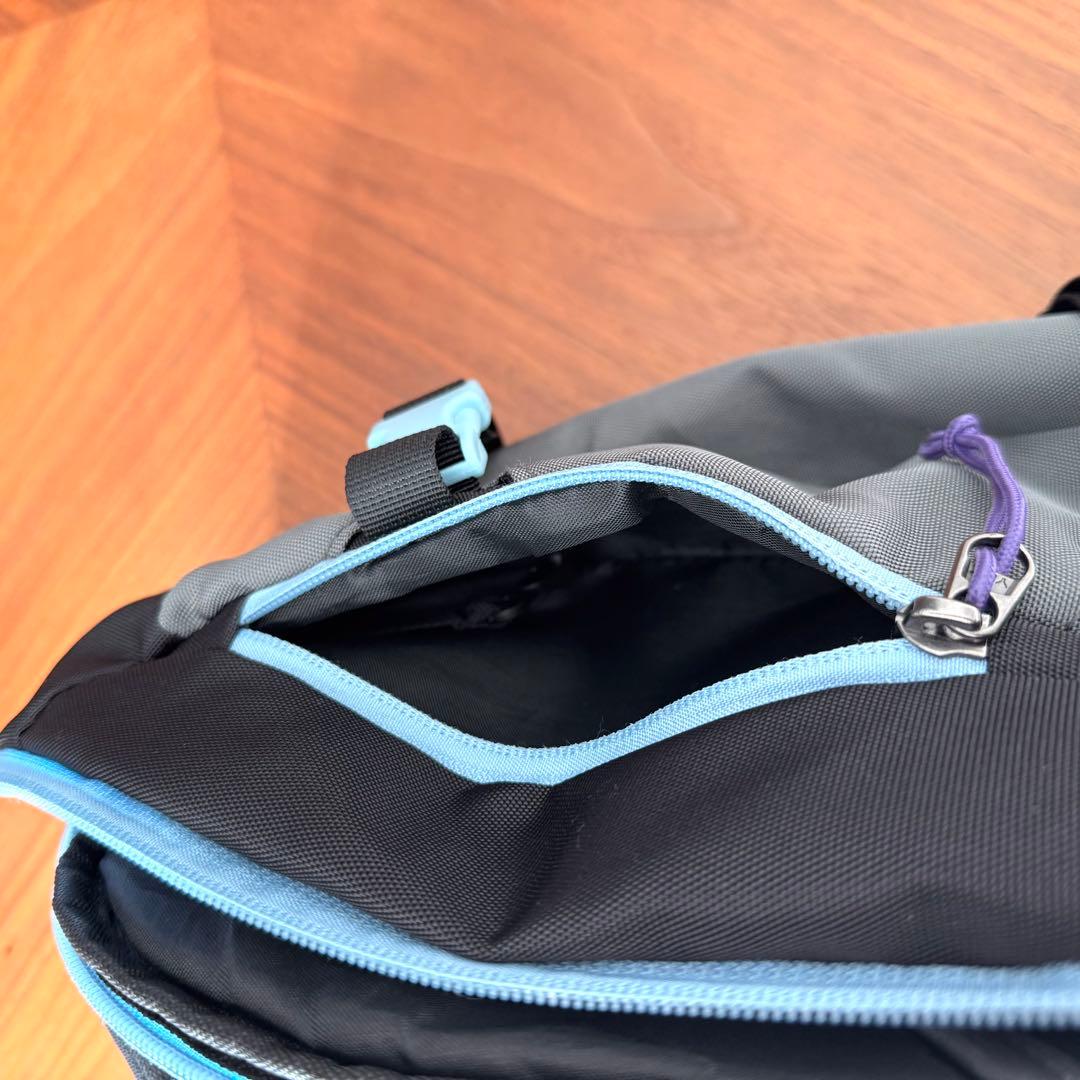 美品Patagonia アトムスリング8l グレーブルー パタゴニアボディバッグ