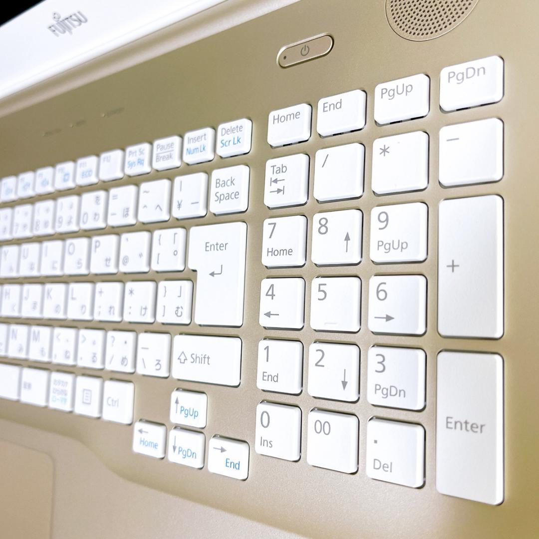 超美品ゴールド✨爆速SSD薄型ノートパソコン✨Windows11✨カメラオフィス