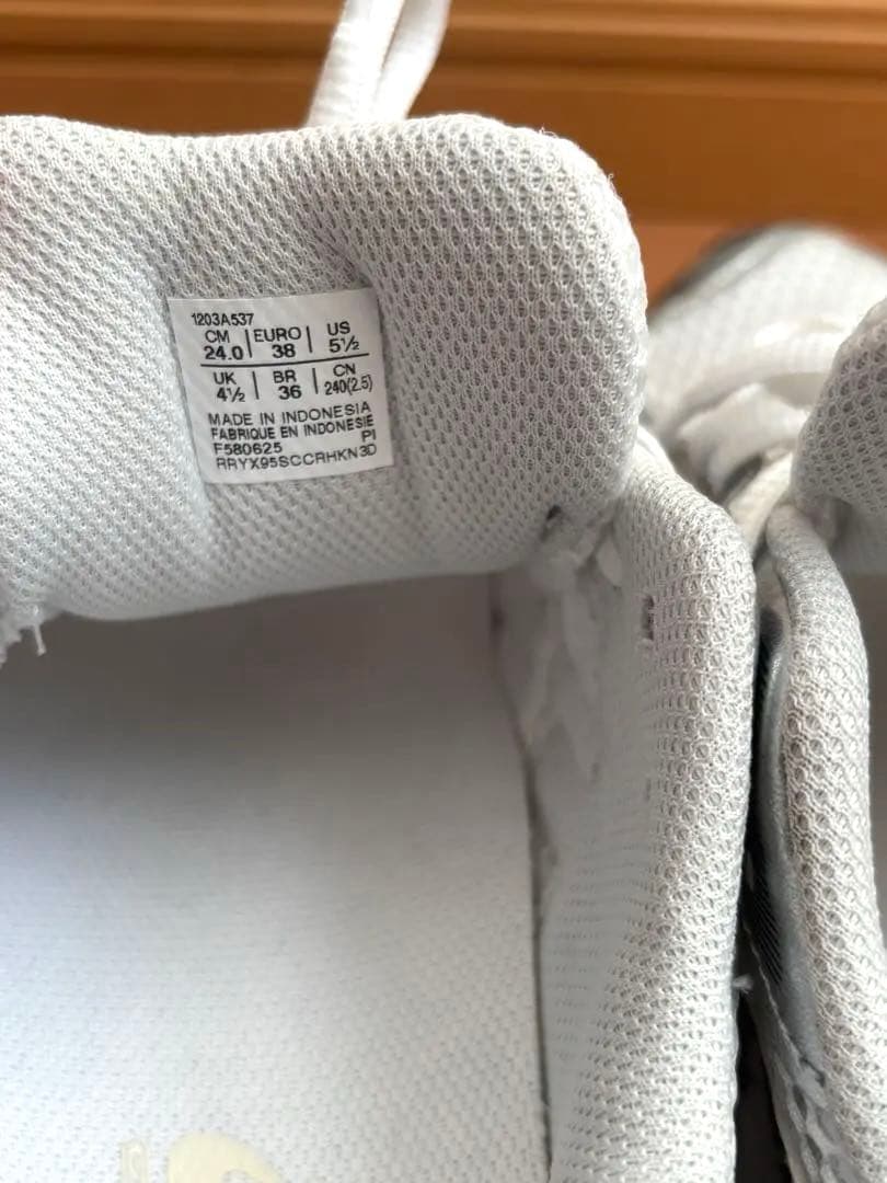 靴 ASICS GEL-KAYANO 14 WHITE/GRAPHITE GRAY