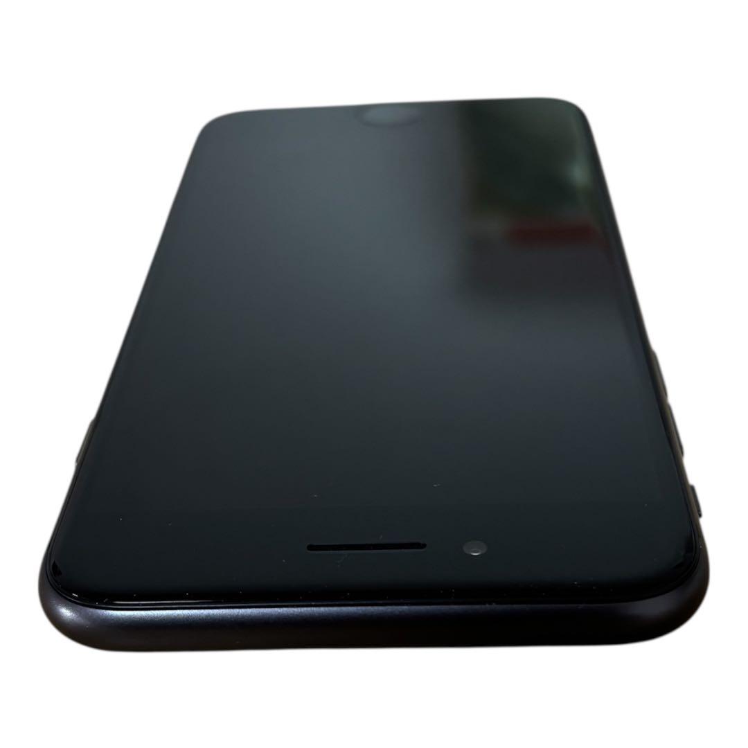 美品 iPhone 8 64GB バッテリー100% ソフトバンク 背面内部ヒビ