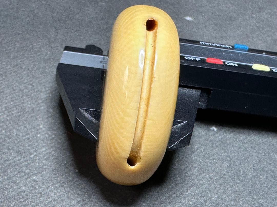 極上　印籠　根付　時代物　天然素材　アンティーク　和彫　骨董　飾り物　古美術品