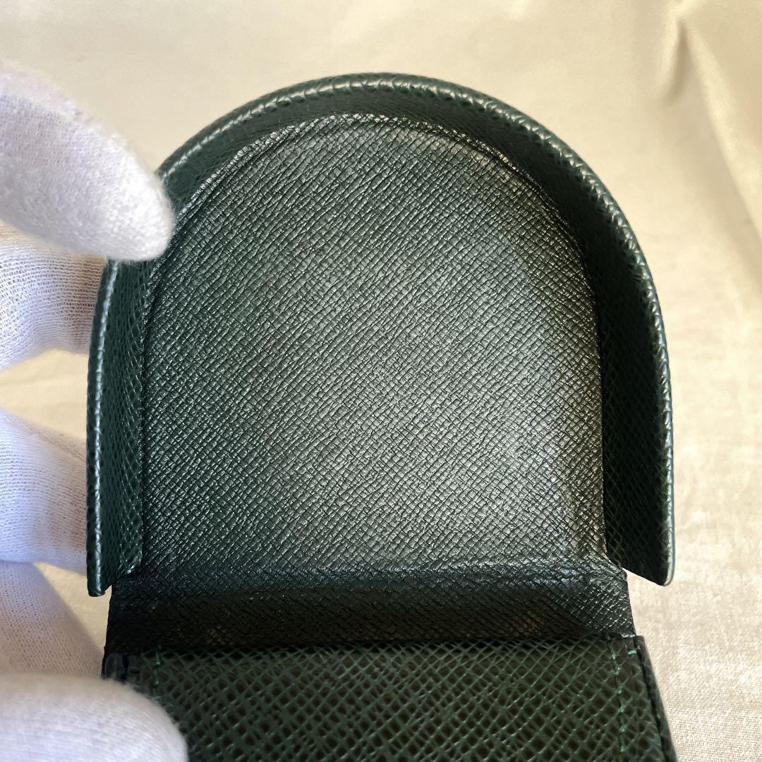 ルイヴィトン　タイガ　ポルトモネ・キュヴェット　パース　グリーン　緑