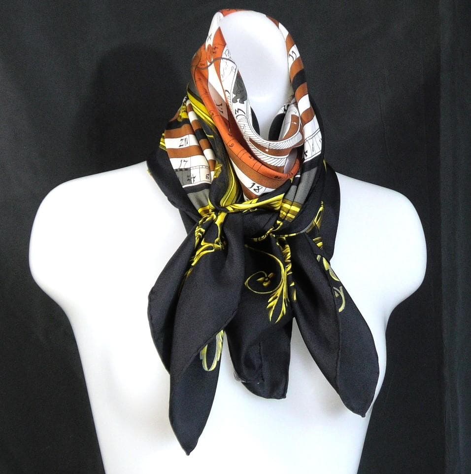 美品　HERMES エルメス　大判スカーフ　カレ90　 D508