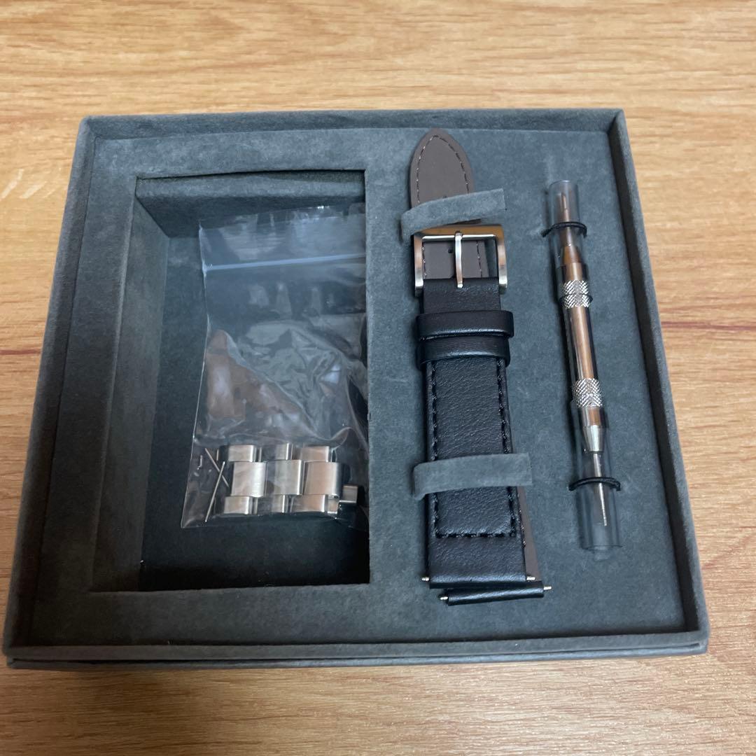 MARGARET HOWELL アナログ時計　箱付属品あり　稼働品