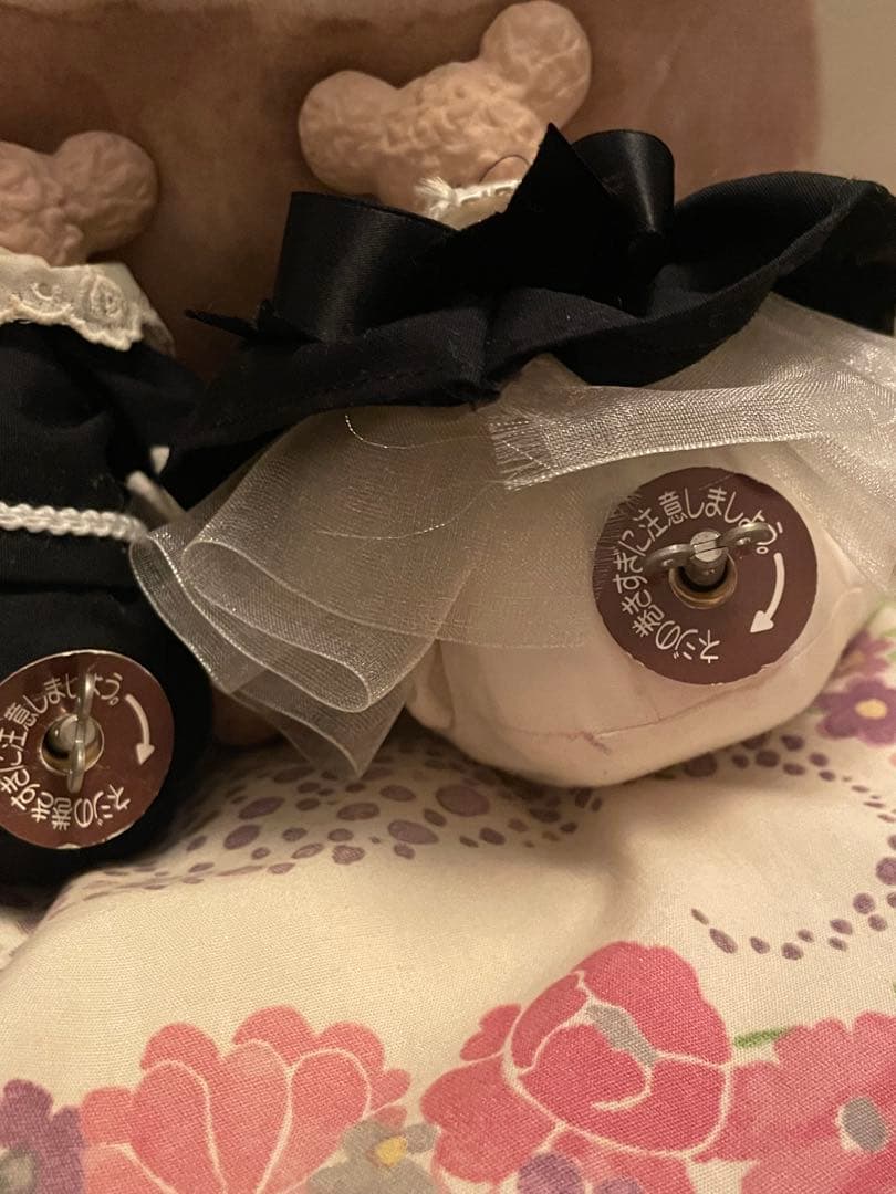 超かわいいペアのヴィクトリア朝風オルゴール付きテディベア Teddy Bear
