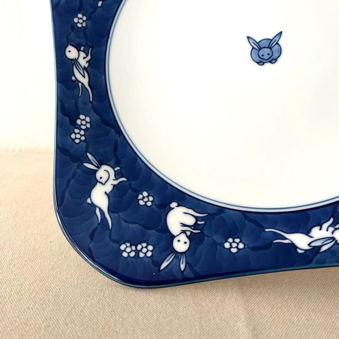 ☆K793○源右衛門窯　ウサギ紋スクエア大皿【未使用】元箱・栞・説明書有り