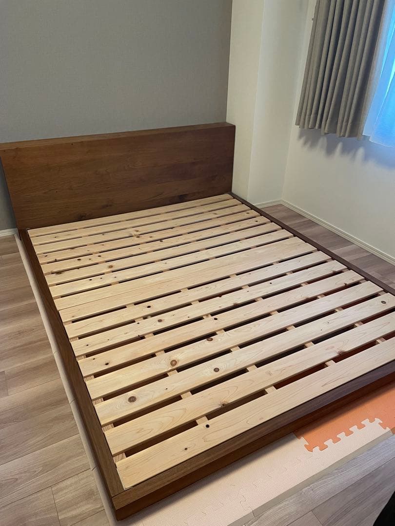 マスターウォール　クイーンベッドフレーム