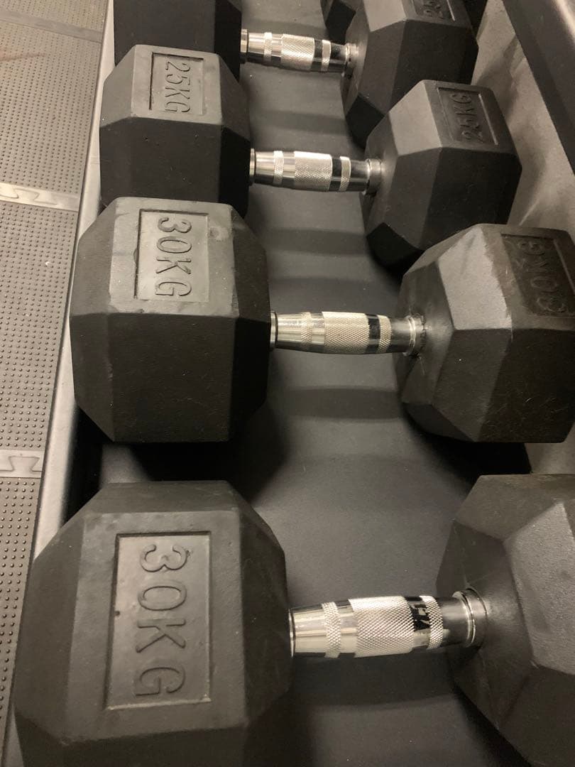 ヘックスダンベルセット25kg30kg 。六角ダンベル。
