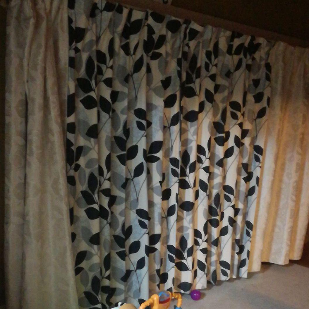 カーテン4枚セット