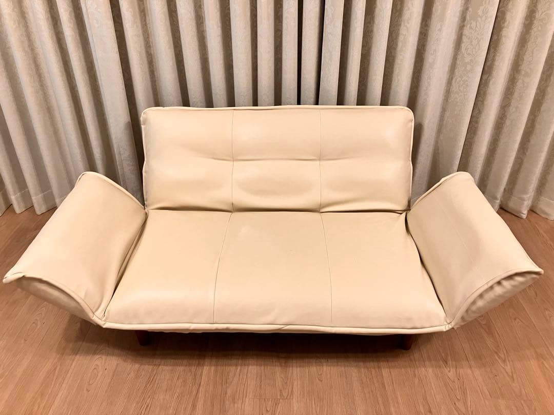 【お値下げ、送料込】アイボリー合成皮革リクライニング2人掛けソファ