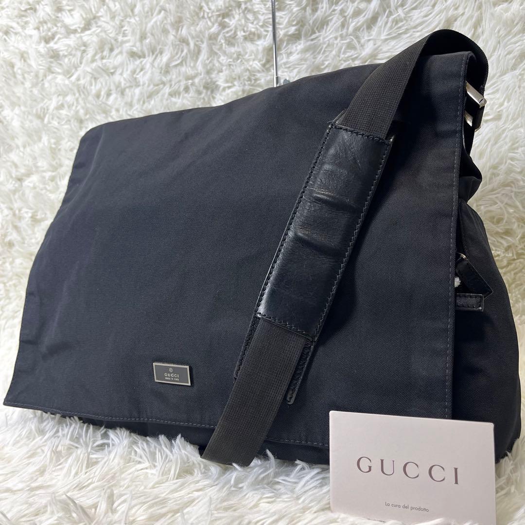 美品✨ GUCCI メッセンジャーバッグ 黒 キャンバス レザー A4収納可能