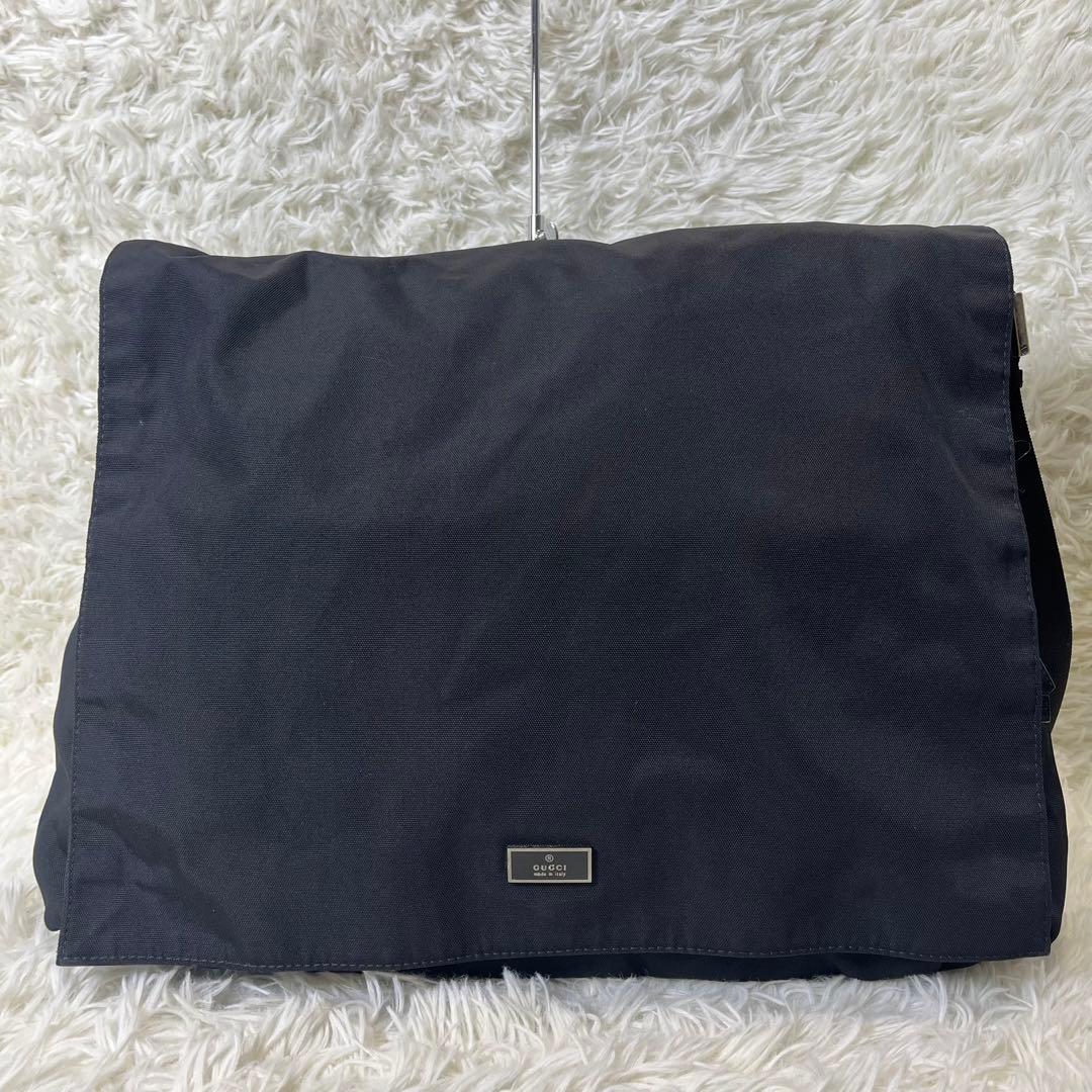 美品✨ GUCCI メッセンジャーバッグ 黒 キャンバス レザー A4収納可能