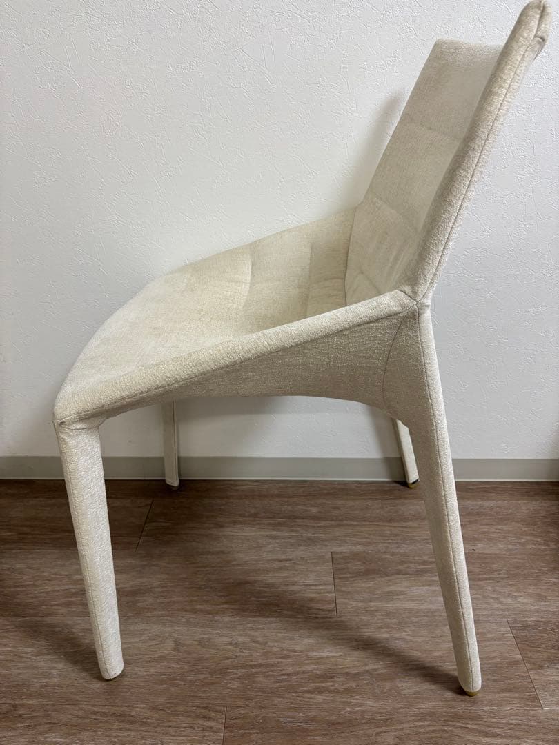 2脚 46万 Molteni&C モルテーニ OUTLINE ダイニングチェア
