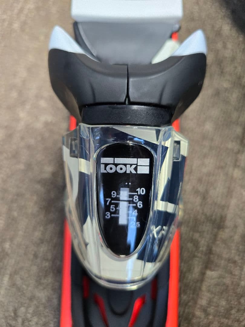 ROSSIGNOL PURSUIT P100 調整ビンディング付き