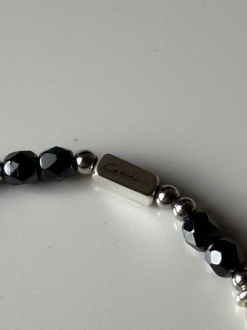 GARNI ブラックビーズ ブレスレットPebble Bracelet long