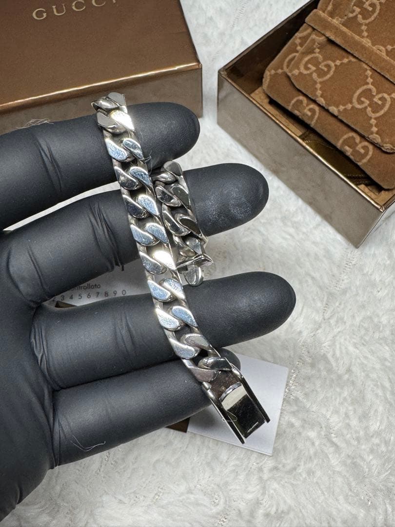 GUCCI シルバー チェーンリンクブレスレット