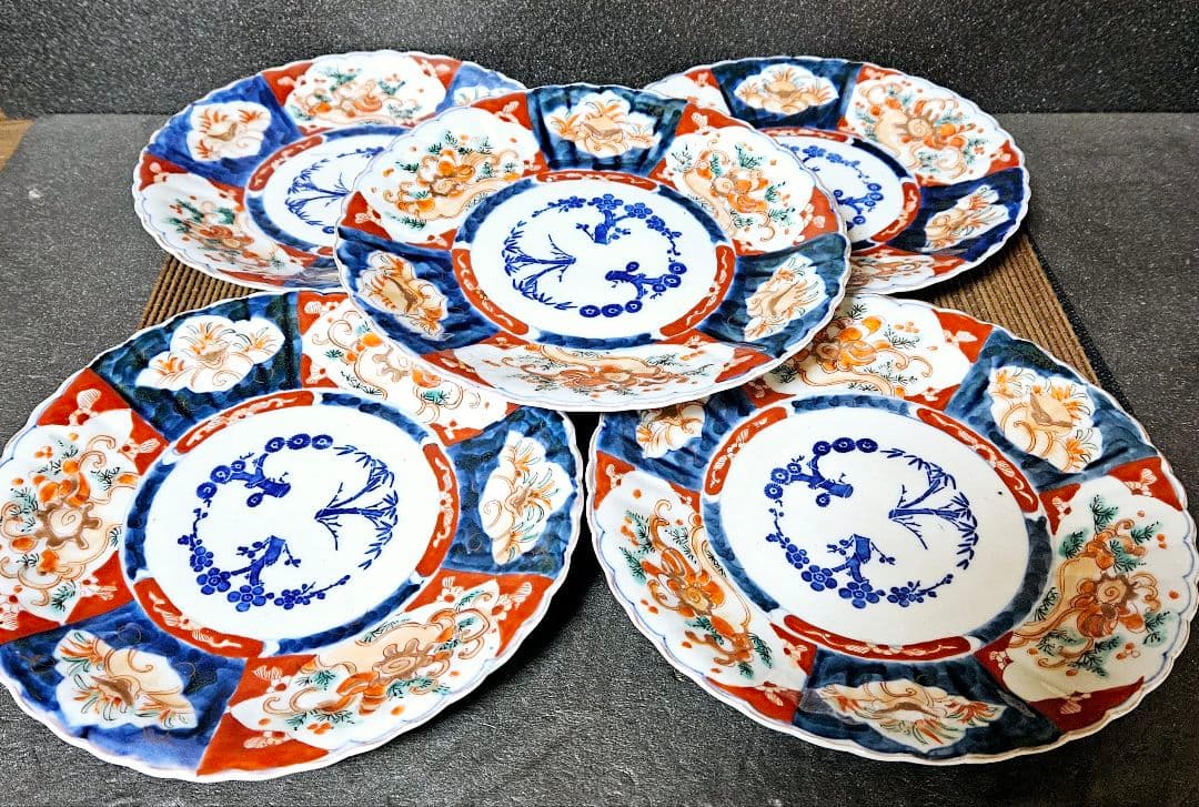 明治時代　古伊万里【肥蝶山製】錦手　サザエに兎の図　鎬造り　22.4cm皿　5客