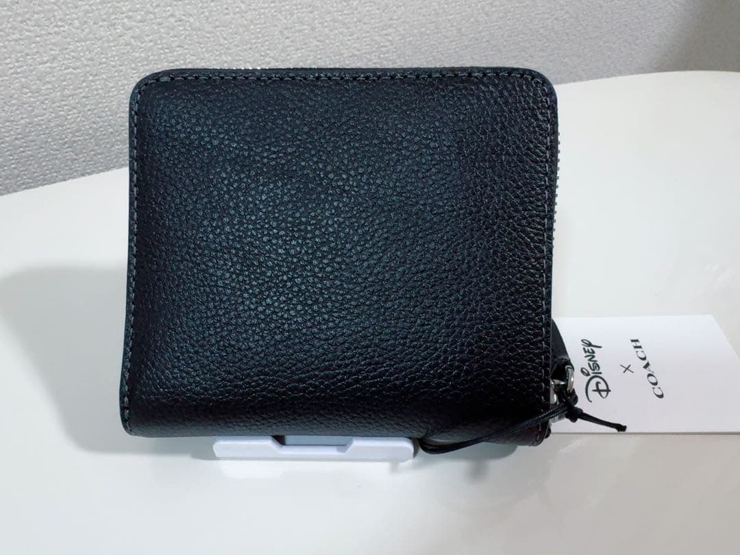 【新品・正規品】ディズニーコラボ商品 2つ折り財布