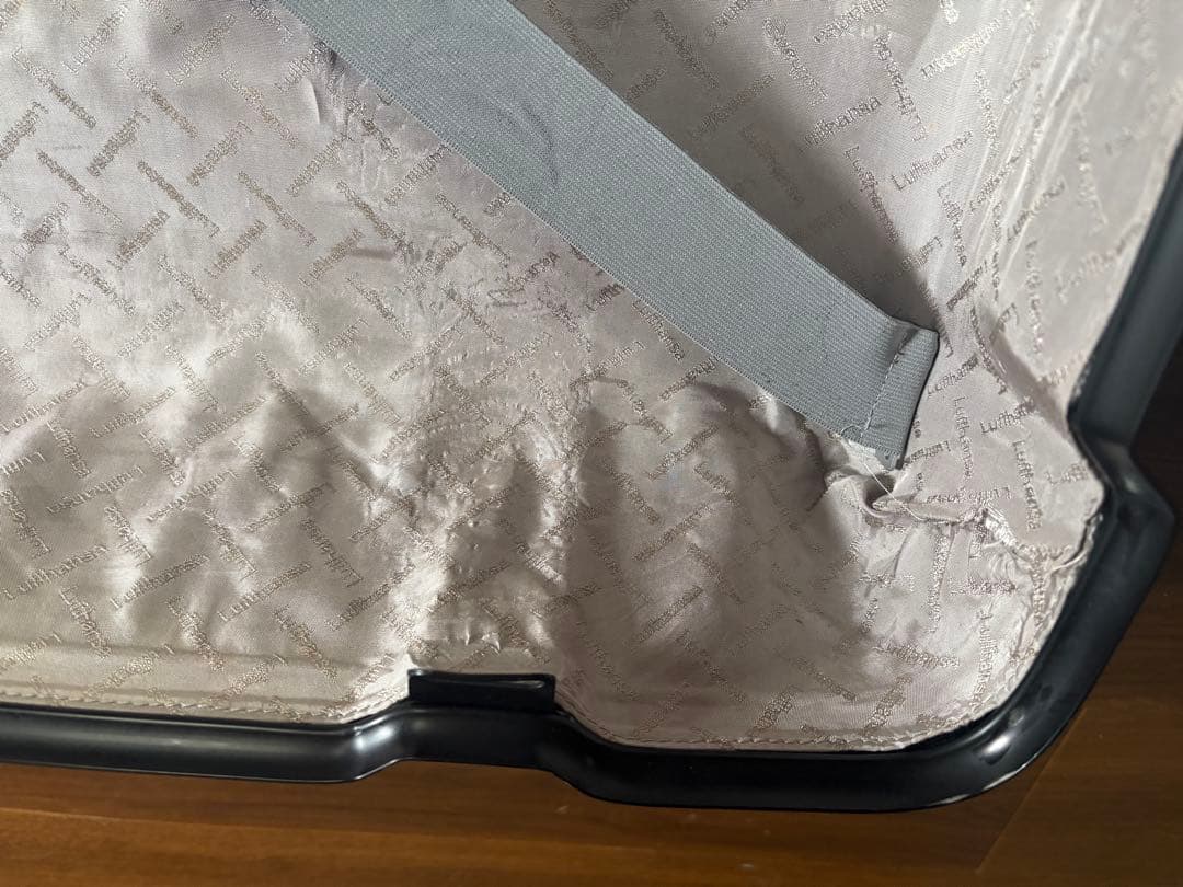 リモワ　ルフトハンザ　スーツケース