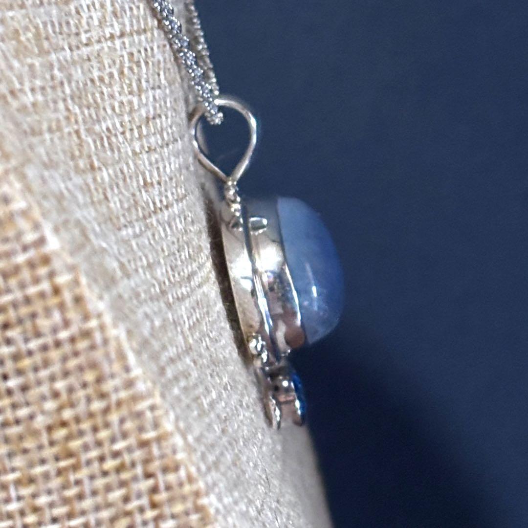 新春セール【目をひく見事なブルー】カナダ人作家一点もの　シルバージュエリー　PT