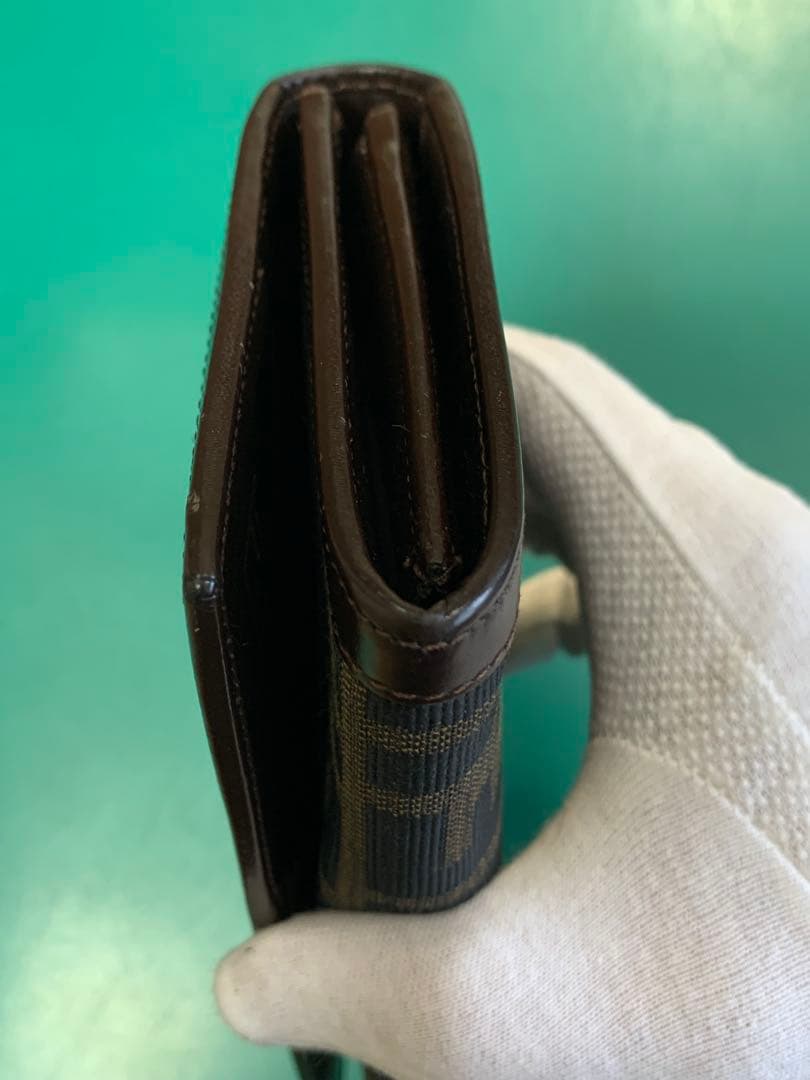 美品 正規品 FENDI フェンディ ズッカ柄 長財布 財布 FFロゴ ブラウン