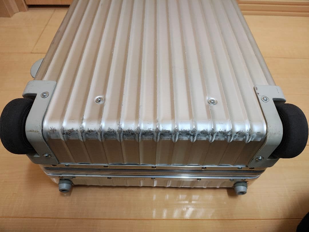 b*n様 RIMOWA クラシックフライト97652 二輪 アルミニウム キャリ