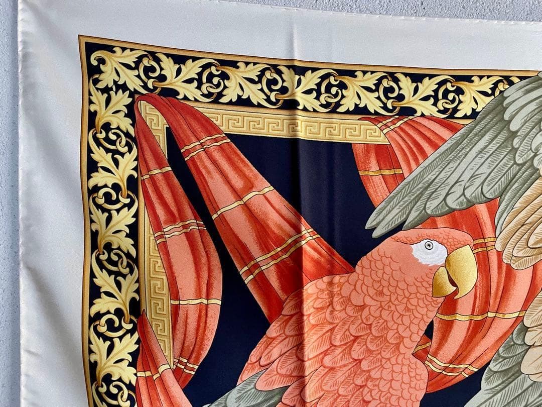 美品 フェラガモ シルク スカーフ イタリア製 ヴィンテージ 鳥 オウム柄 大判